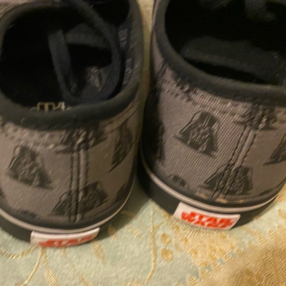 Star Wars vans men’s US 10 - Picture 3 of 4